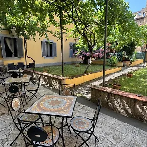 Hostel New Generation, Florence